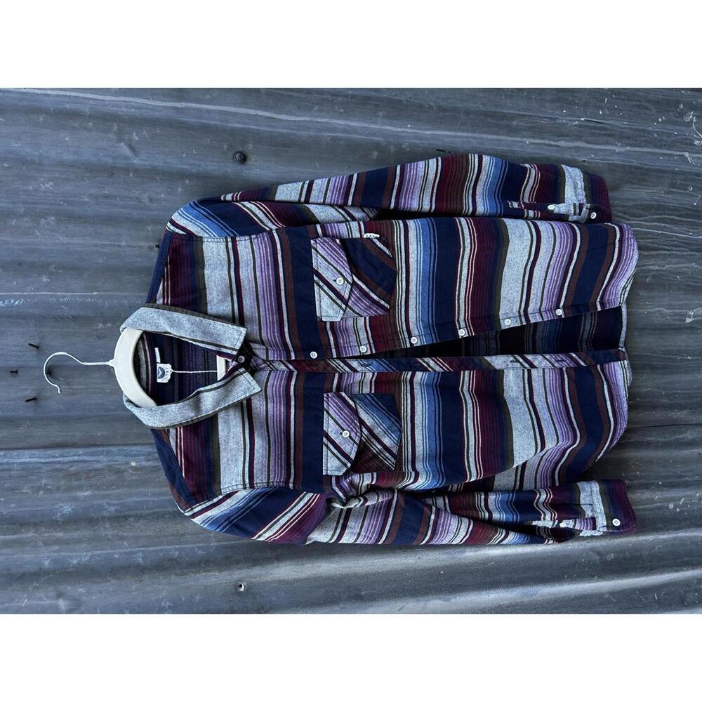 Roxy Camp Women’s size medium Long Sleeve Striped Button-Up Shirt